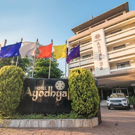 Hotel Ayodhya Kolhapur Bagian luar foto