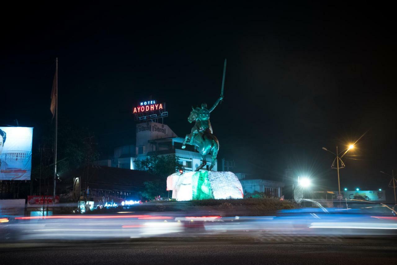 Hotel Ayodhya Kolhapur Bagian luar foto